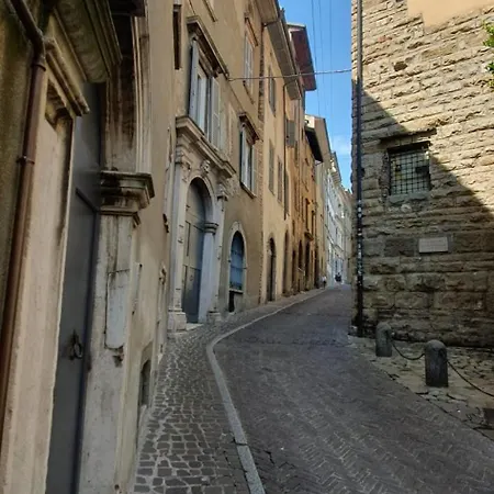 Music Citta Alta Apartment *